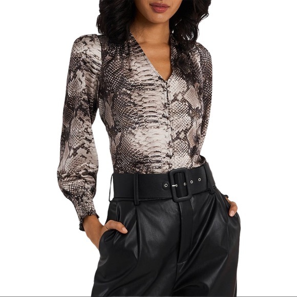 1. State Tops - 1.STATE Python Print V-Neck Long Sleeve Top - XS